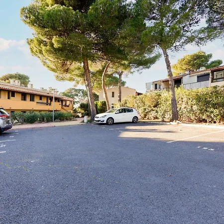 Cap Les Pins I Et Ii Апартаменти *